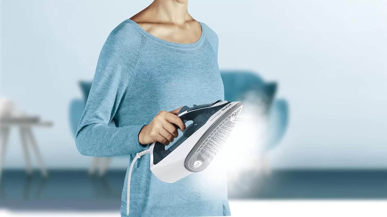 Tefal Steam Iron Express Steam FV2831M0, 210 g/min, 2400W - 270ml - Green - Image 6