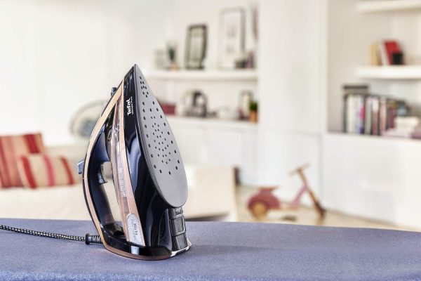 TEFAL Steam Iron FV9845M0 | Ultimate Pure Iron Steamer | 3100 W | 350 ml | With Calc Remover - Image 6