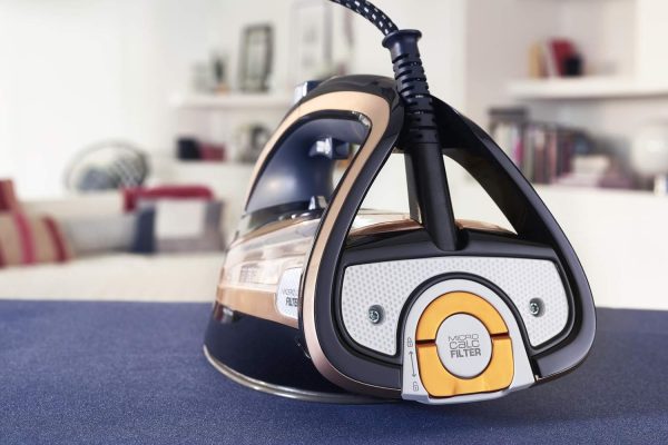 TEFAL Steam Iron FV9845M0 | Ultimate Pure Iron Steamer | 3100 W | 350 ml | With Calc Remover - Image 7