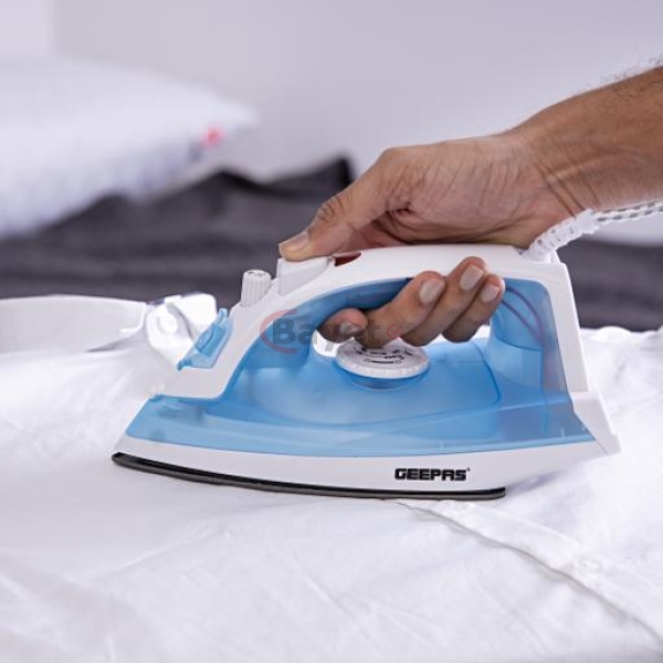 Geepas 1600W Steam Iron GSI7783 - Image 6
