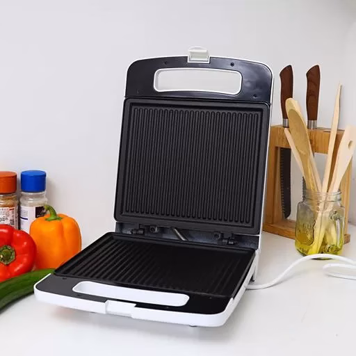 Geepas 4 Slice Grill Maker GGT671