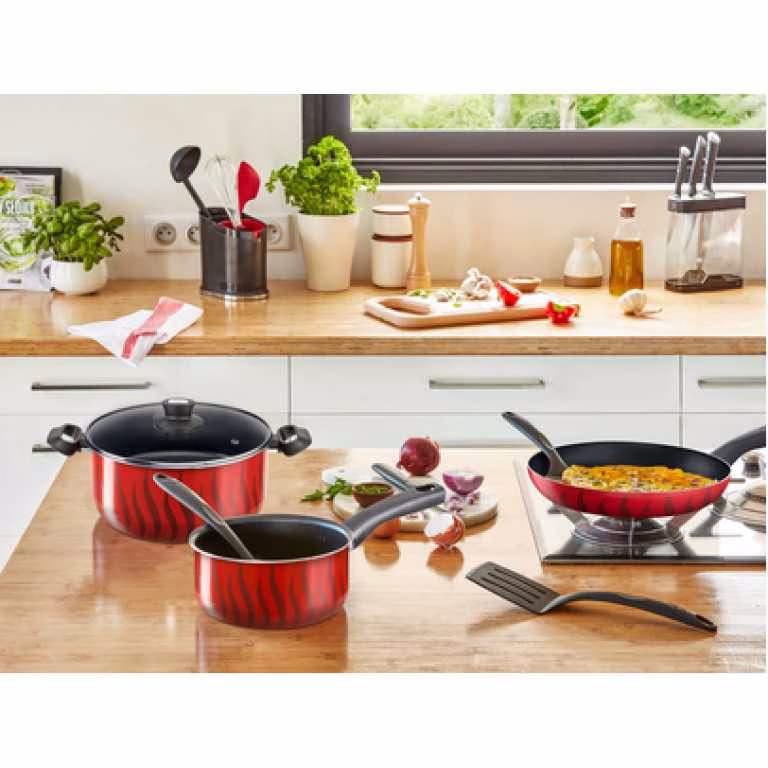 TEFAL Tempo Flame Tawa 30CM Pan, Non-stick Cookware, Thermo-Spot, Red, Aluminium, 2 Years Warranty, C3041583 - Image 5